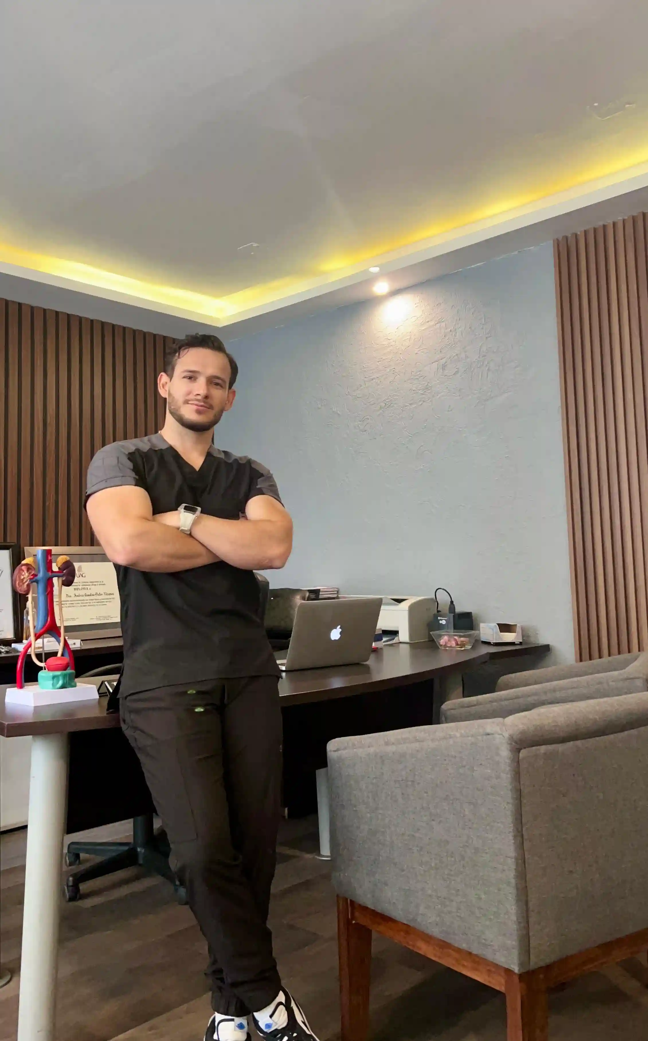 Dr. Ricardo González Pérez